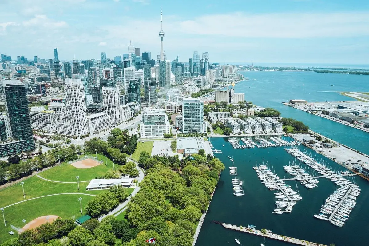 Toronto (2)