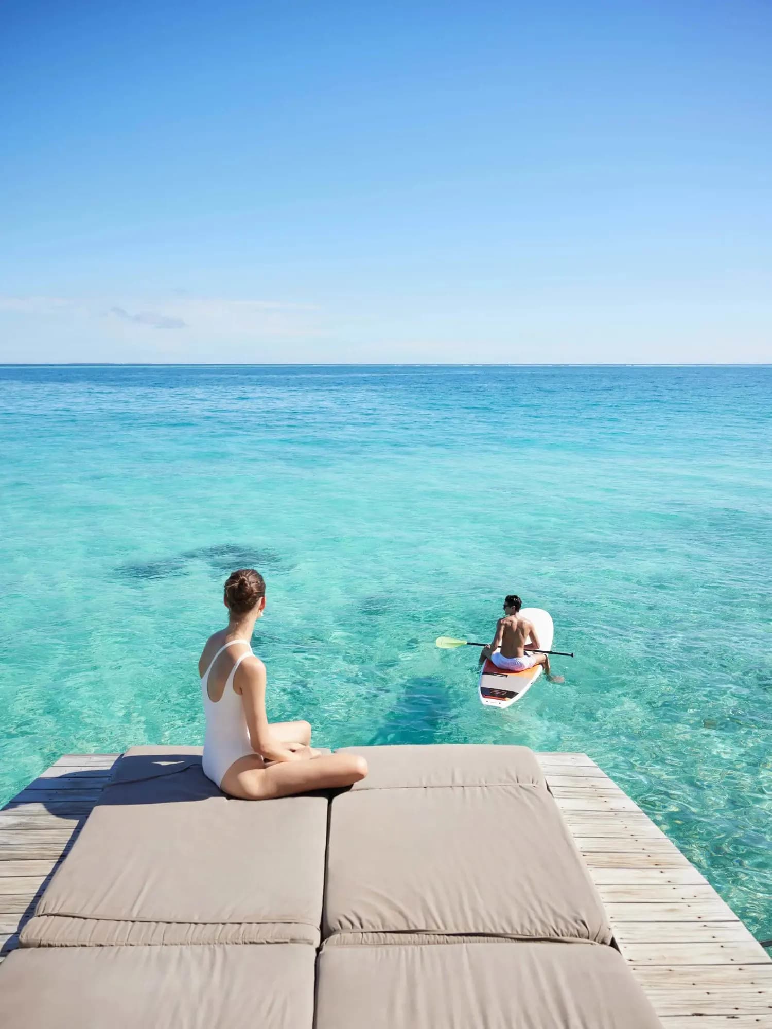 06 Crf Premium Deluxe Sunset Overwater Villa 10